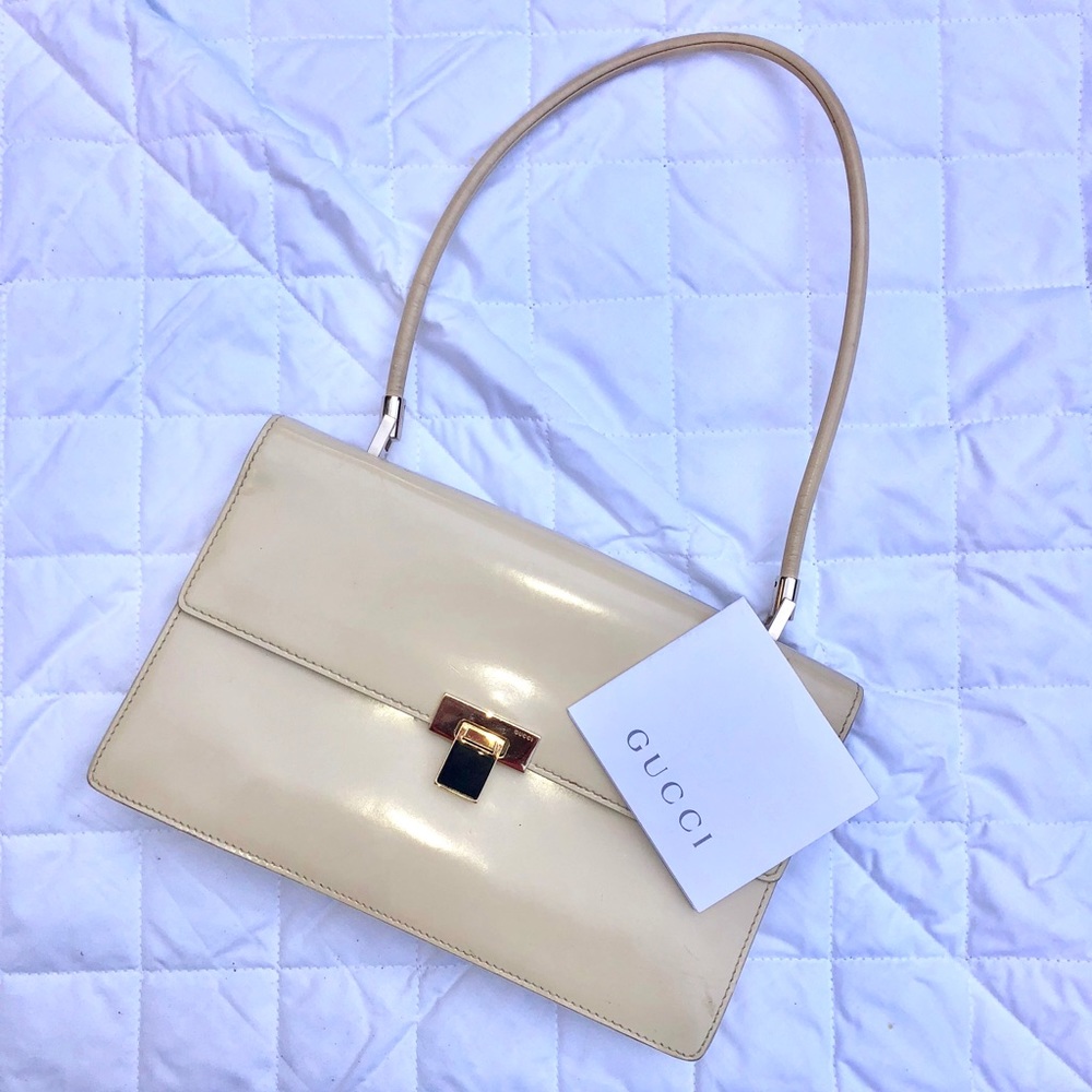 VINTAGE GUCCI PURSE (cream color)